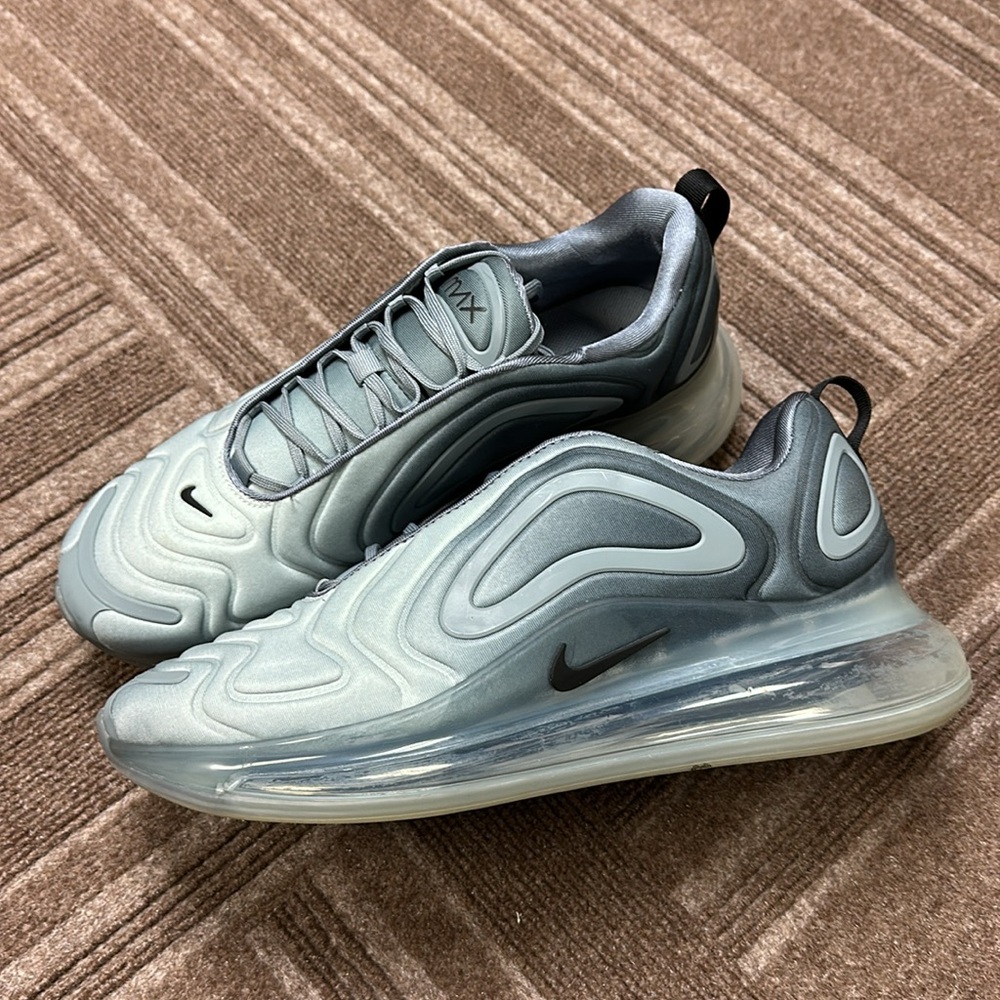 Nike Air Max 720